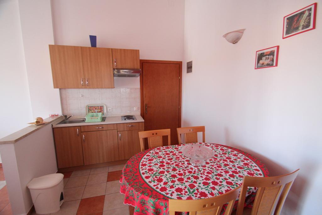 Apartments Miani Novigrad  Room photo