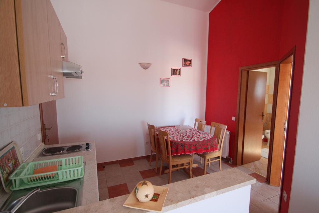 Apartments Miani Novigrad  Room photo